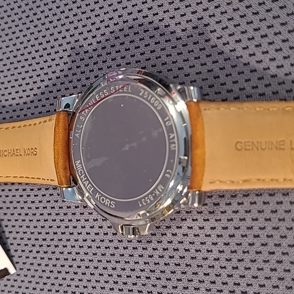 Michael Kors MK8531 Paxton Watch w/Light Brown Leather Strap - Picture 5 of 11